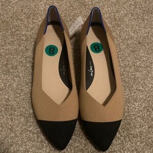 Rothy's Tan and Black Pointed Flats